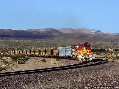 BNSF 717 at Ash Hill 23 April 2006 - 2nd View.jpg